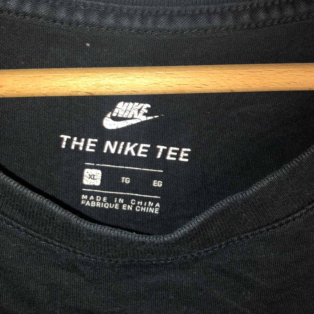 ✨Nike Just Do It T-Shirt - Picture 4 of 4